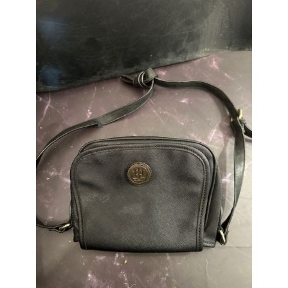 Tommy Hilfiger Black Crossbody Purse with flap